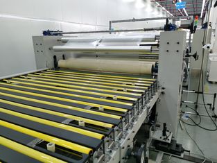 380V/50HZ वोल्टेज फिल्म लैमिनेशन मशीन 0-100m/min हाई स्पीड रिवाइंडिंग के साथ