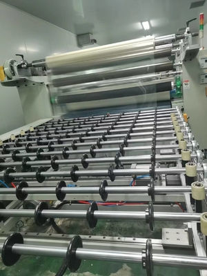 1.5KW फिल्म लैमिनेशन मशीन ग्लास, एक्रिलिक, प्लास्टिक, बोराड के लिए 0.03-2 मिमी मोटाई के सटीक और चिकनी लैमिनेशन के लिए