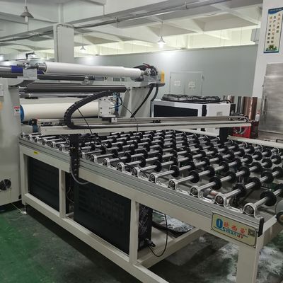 उच्च दक्षता झुर्री मुक्त आसान संचालित करने के लिए उच्च गति फिल्म लेमिनेटिंग मशीन