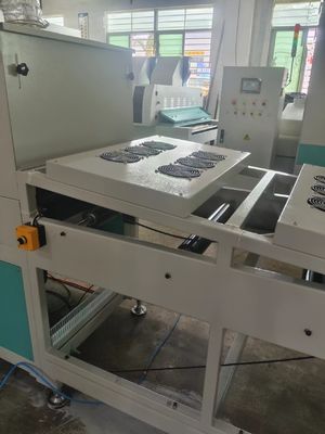 पेशेवर 400 मिमी स्क्रैप कोटिंग मशीन 0.1-10m/Min स्वचालित रिवाइंडिंग