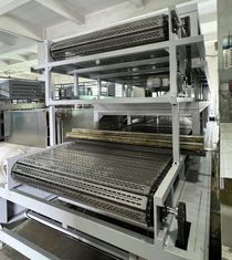 दोहरी परत गैस गर्म हवा परिसंचरण सुखाने की मशीन के लिए 1320 कन्वेयर 144 Kw