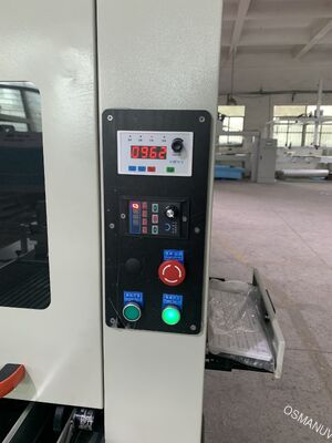 पल्प मोल्डिंग-एकीकृत लोडिंग और प्रिंटिंग समाधान के लिए स्वचालित वन-पास प्रिंटर