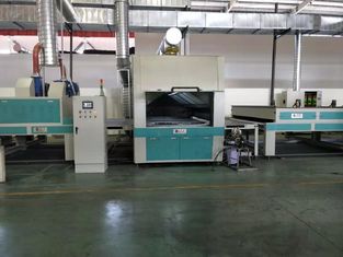 स्प्रे कोटिंग मशीन मित्सुबिशी सर्वो मोटर W920mm 180m / Min