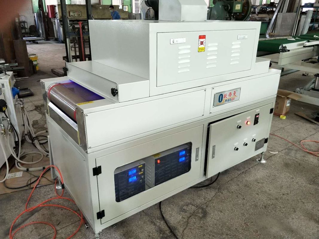 एल्यूमीनियम मिश्र धातु शरीर के साथ तापमान रेंज 0-50C के लिए 100W यूवी एलईडी उपचार मशीन