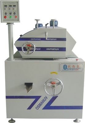 लकड़ी या प्लास्टिक या धातु की सतह उपचार के लिए एकल रोलर रोलर कोटिंग मशीन पूर्ण परिशुद्धता